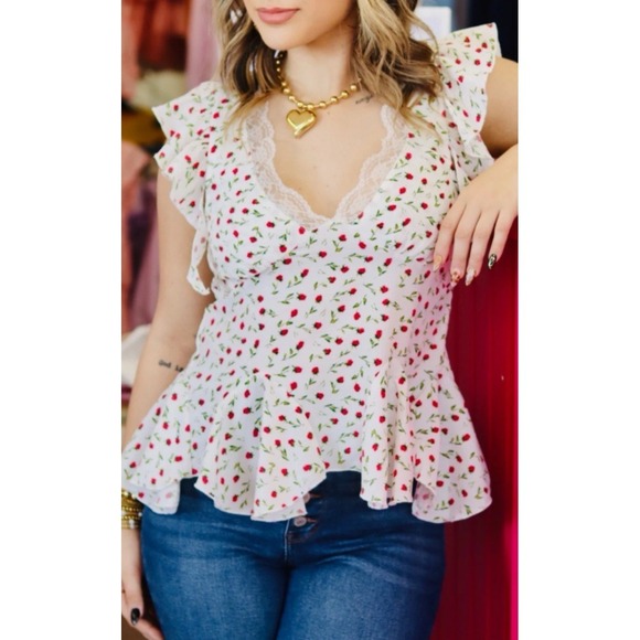 HYFVE Tops - Hyfve Babydoll Peplum Floral Top Womens L Lace Roses Fairycore Feminine Coquette